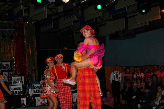 min 2005 11 12 fous swing 186